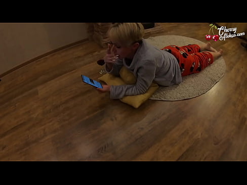 ❤️ Galna blondinen suger en enorm kuk och studsar på den - Analsex Just porr at us sv.pornburst.ru ❌️